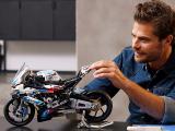 Конструктор Lego Technic BMW M 1000 RR (42130) - изображение 6